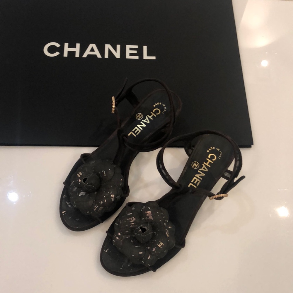 Vintage Chanel sandals with camelia flower